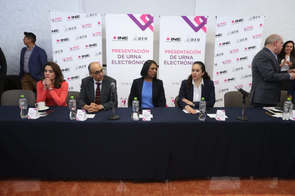Presentan urnas electrónicas que se utilizarán en el Estado de México el próximo 4 de junio