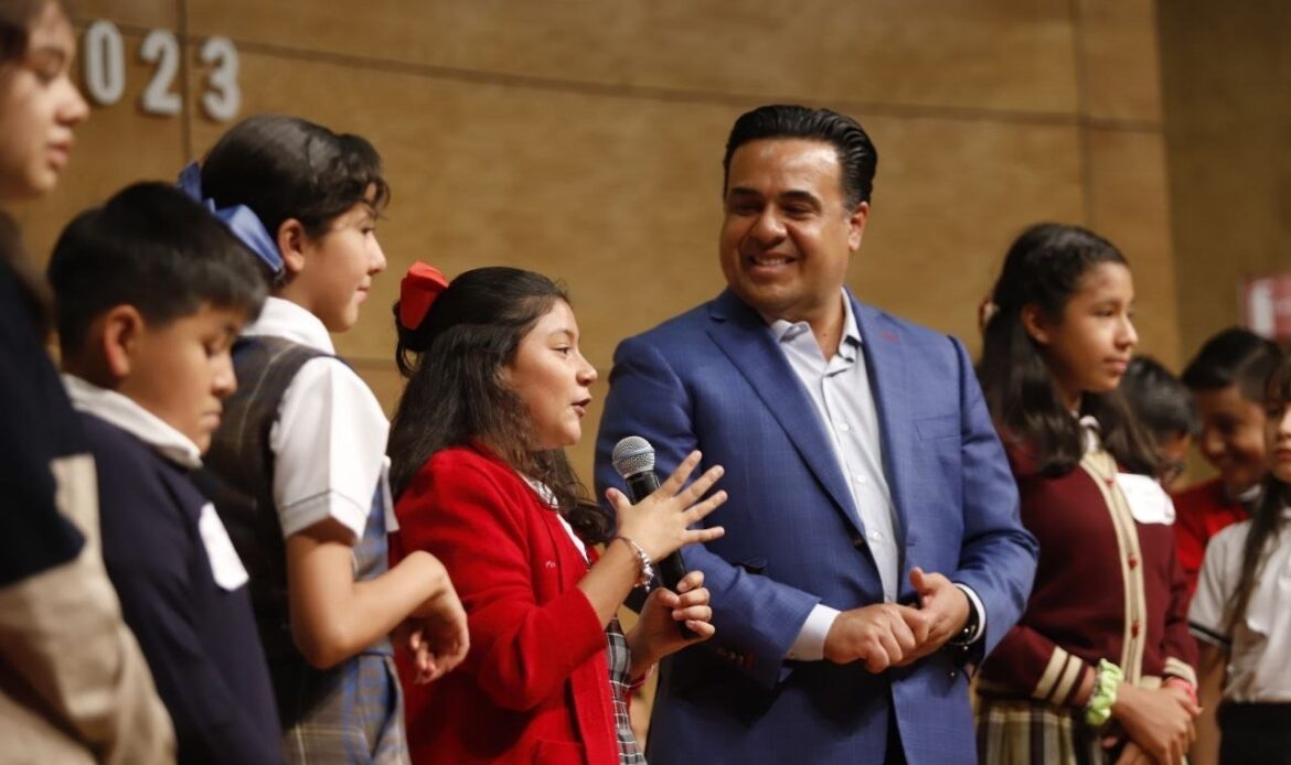 Convive Luis Nava con Niñas, Niños y Adolescentes en el Gobierno 2023