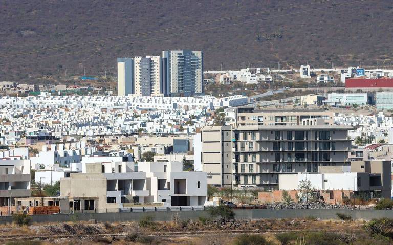Buscan construir vivienda económica en El Marqués