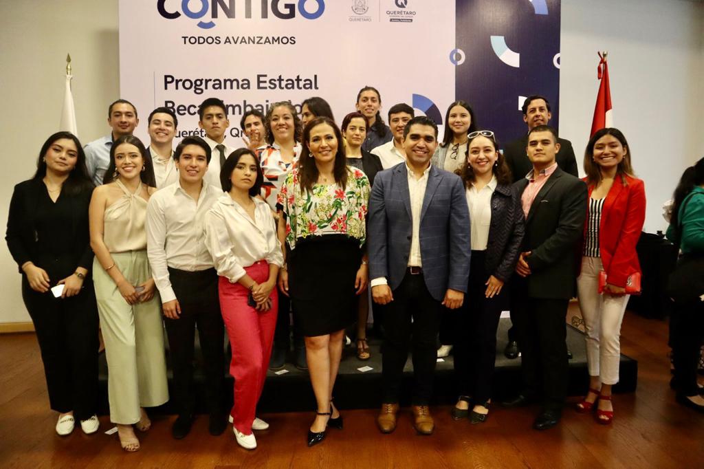 Se consolida Beca Embajadores en Querétaro: Martha Elena Soto