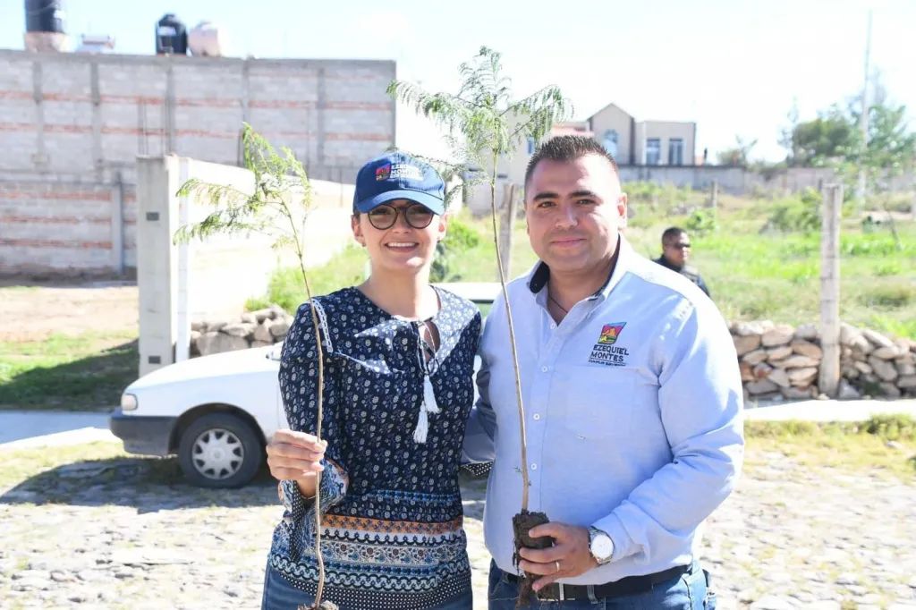 Alcaldesa Lupita Pérez se suma a reforestación en Ezequiel Montes