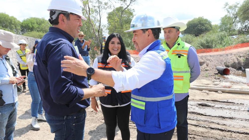 Refuerza Cabrera recorridos de supervisión en obra del puente de San Isidro