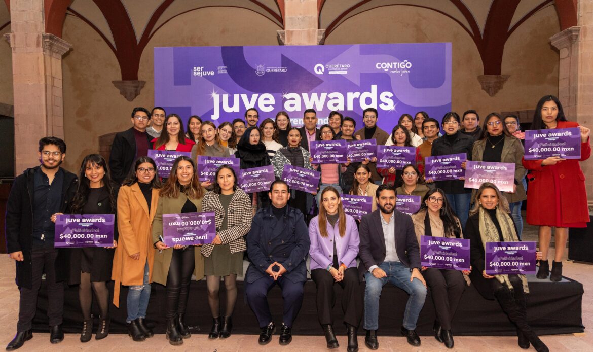 Premia SEJUVE a ganadores del programa Emprendiendo Contigo