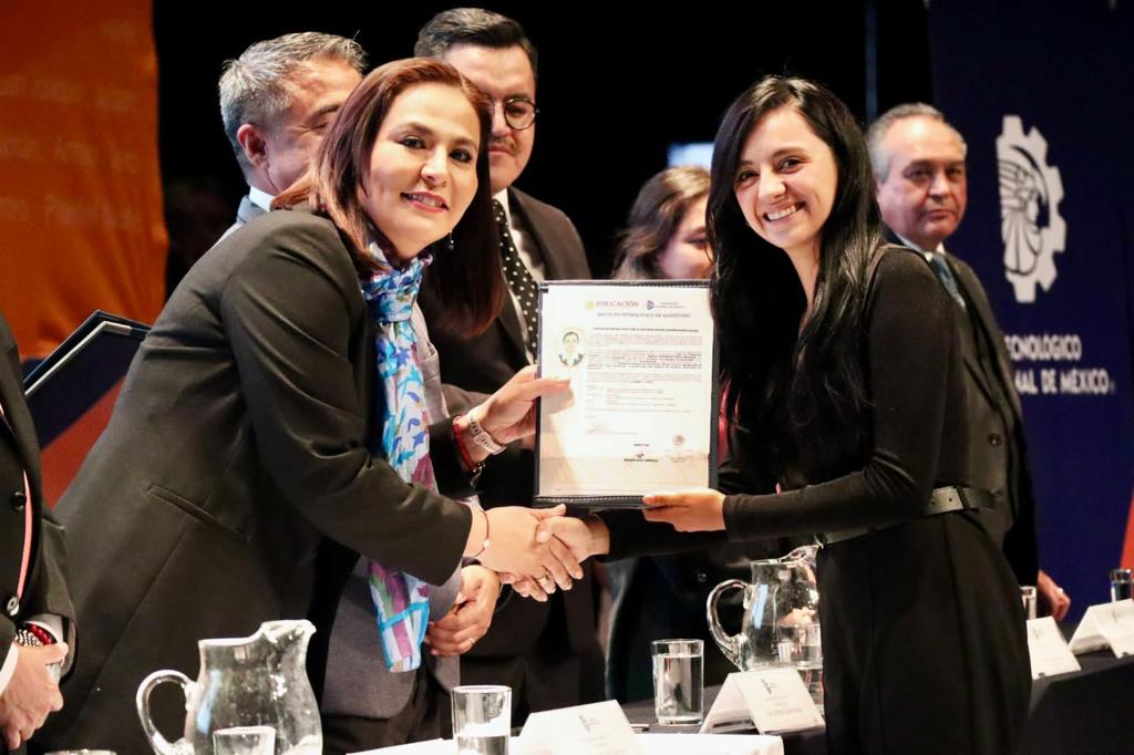 Encabeza Martha Soto graduación 2023 del TecNM campus Querétaro