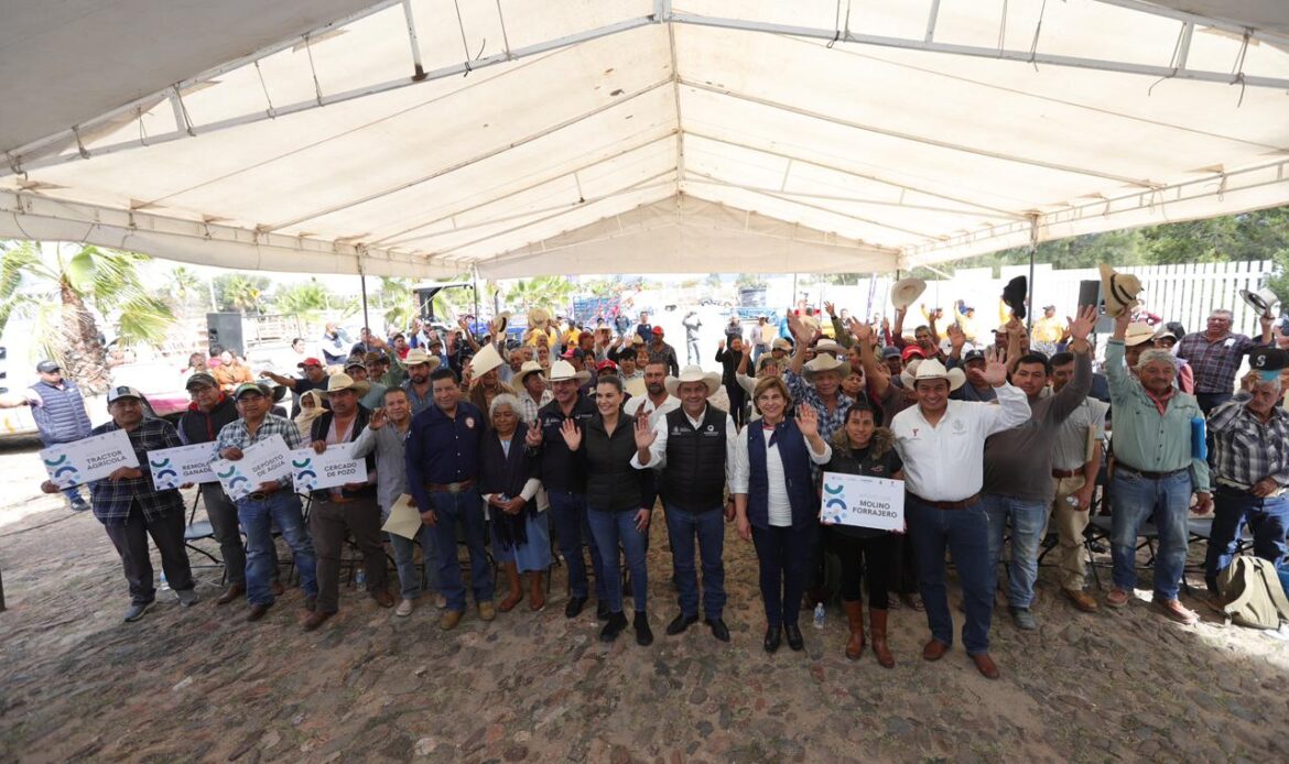 Entrega SEDEA apoyos del Programa Contigo en Concurrencia en Tequisquiapan