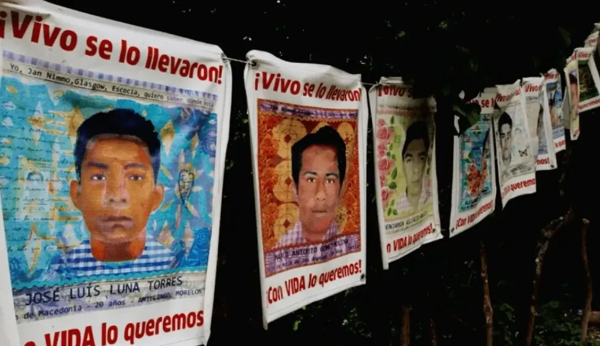 Los ocho militares implicados en caso Ayotzinapa son puestos en libertad