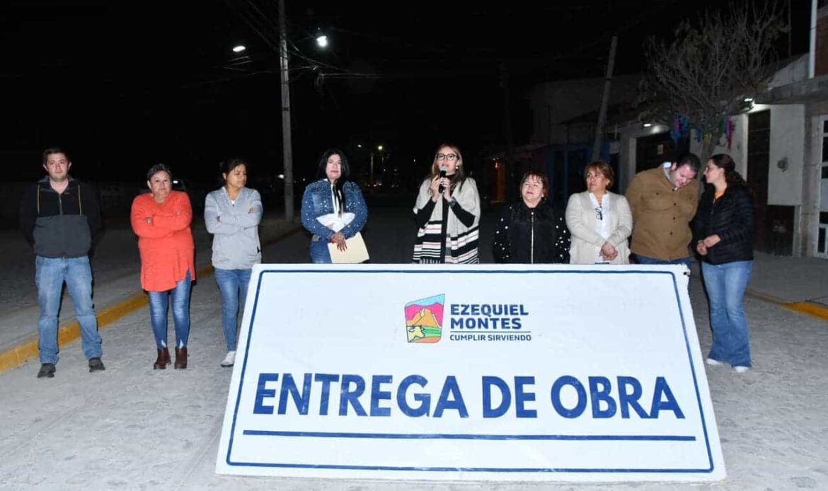Entregan rehabilitación de calle en Ezequiel Montes