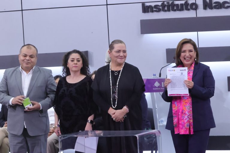 Recibe INE solicitud de registro de Bertha Xóchitl Gálvez Ruiz como candidata a la Presidencia de la República