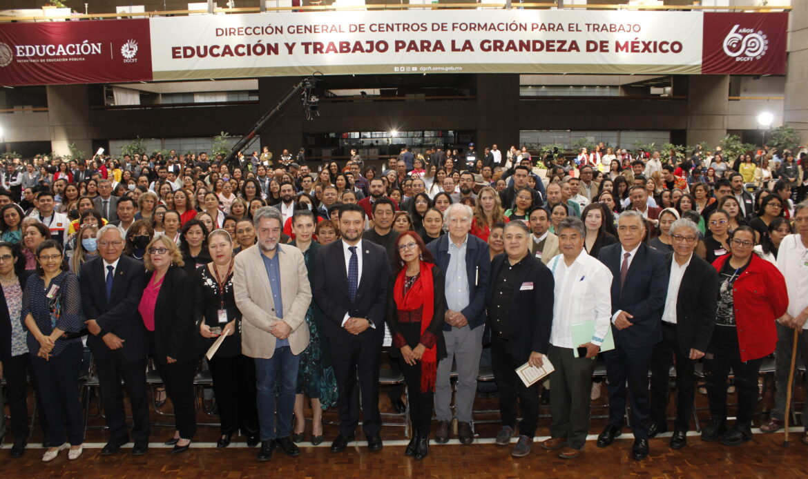 Inaugura SEP encuentro pedagógico nacional para el fortalecimiento de la escuela pública