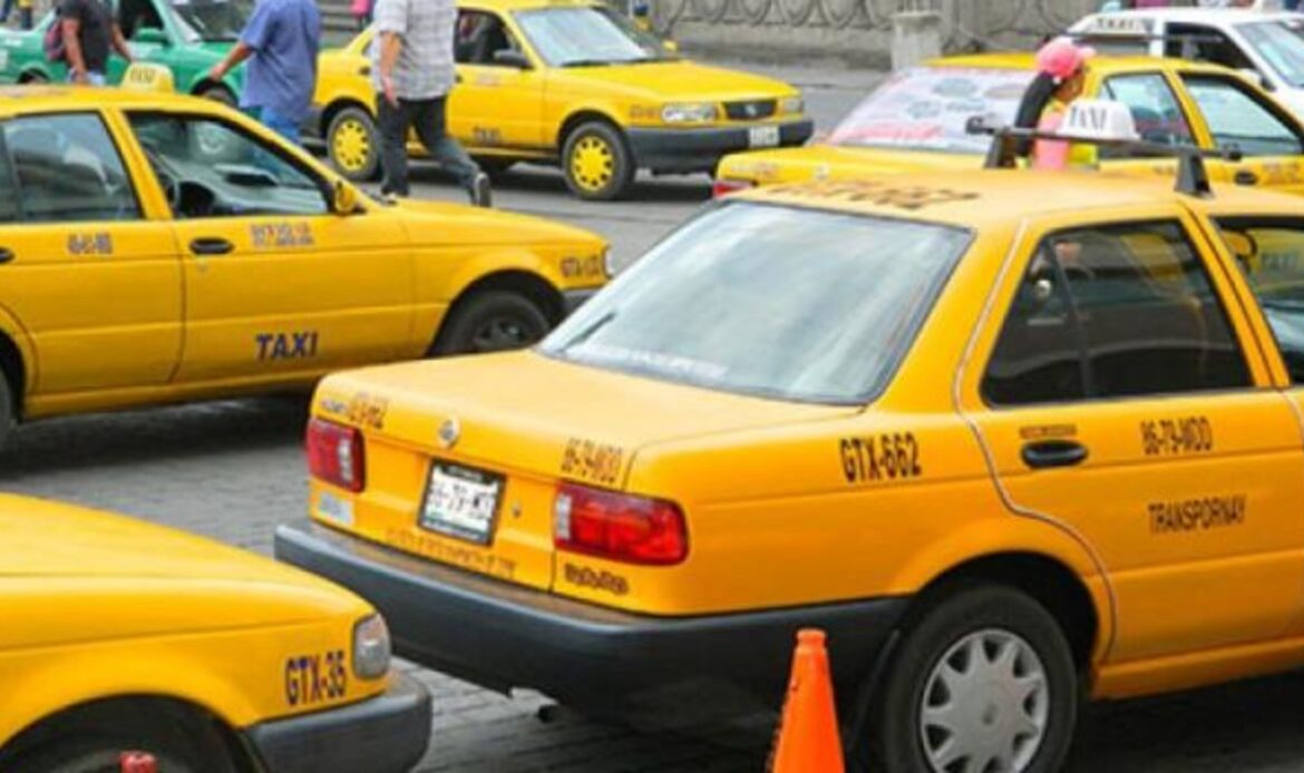 Taxistas ven recuperación tras pandemia de COVID-19