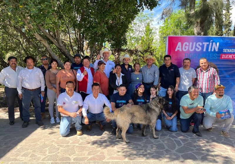Se reúne Dorantes con líderes sociales de Huimilpan