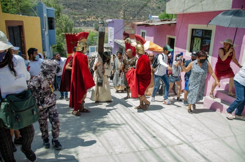Esperan 45 mil visitantes en El Marqués por viacrucis en Viernes Santo