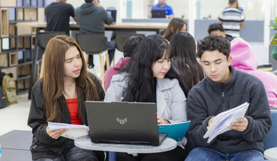 Empresa Coreana SeAH mantiene vinculación con academia