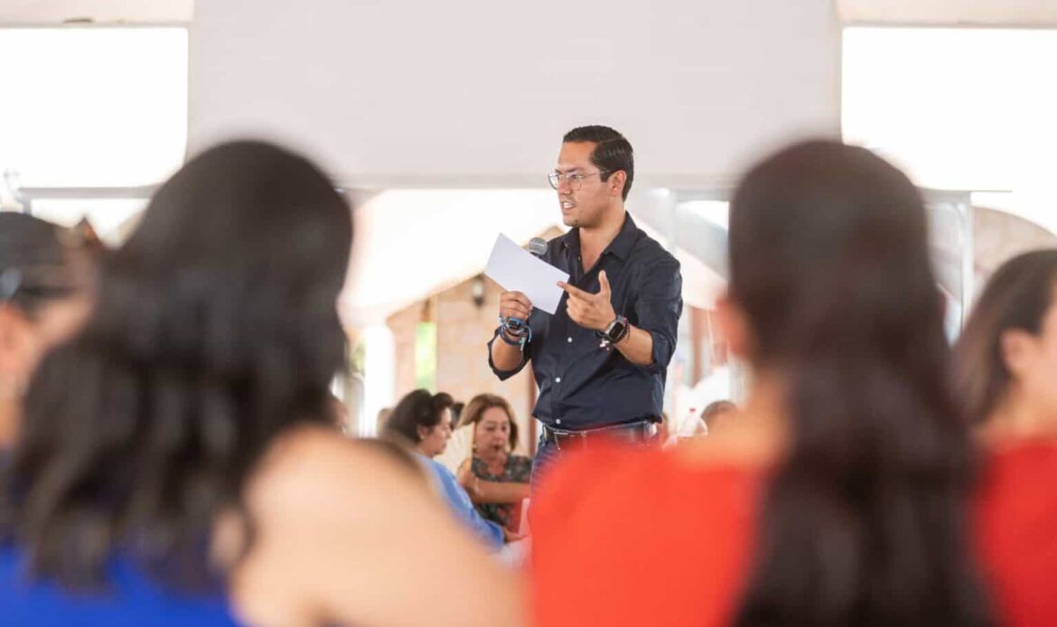 Chepe Guerrero se reúne con mujeres emprendedoras