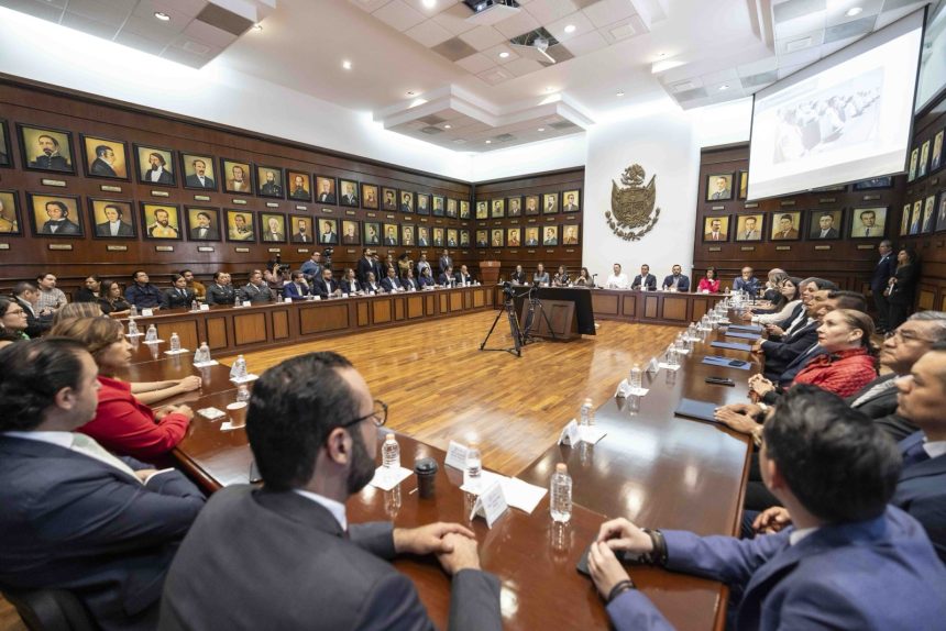 Realizan tercera sesión de la Comisión Especializada para Ejercer el Voto en los Centros Penitenciarios de Querétaro